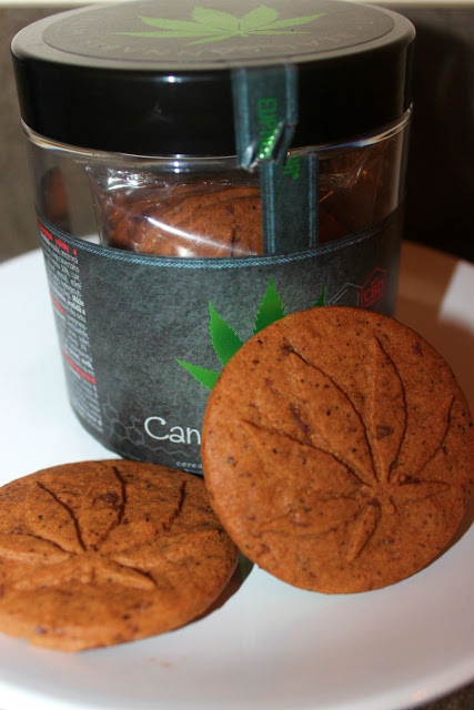 Euphoria Hemp Cannabis With CBD Chocolate Cookies Review