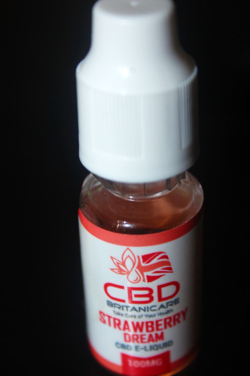 CBD Britanicare - Strawberry Dream & Blu Slush 100mg CBD E-Liquid Reviews