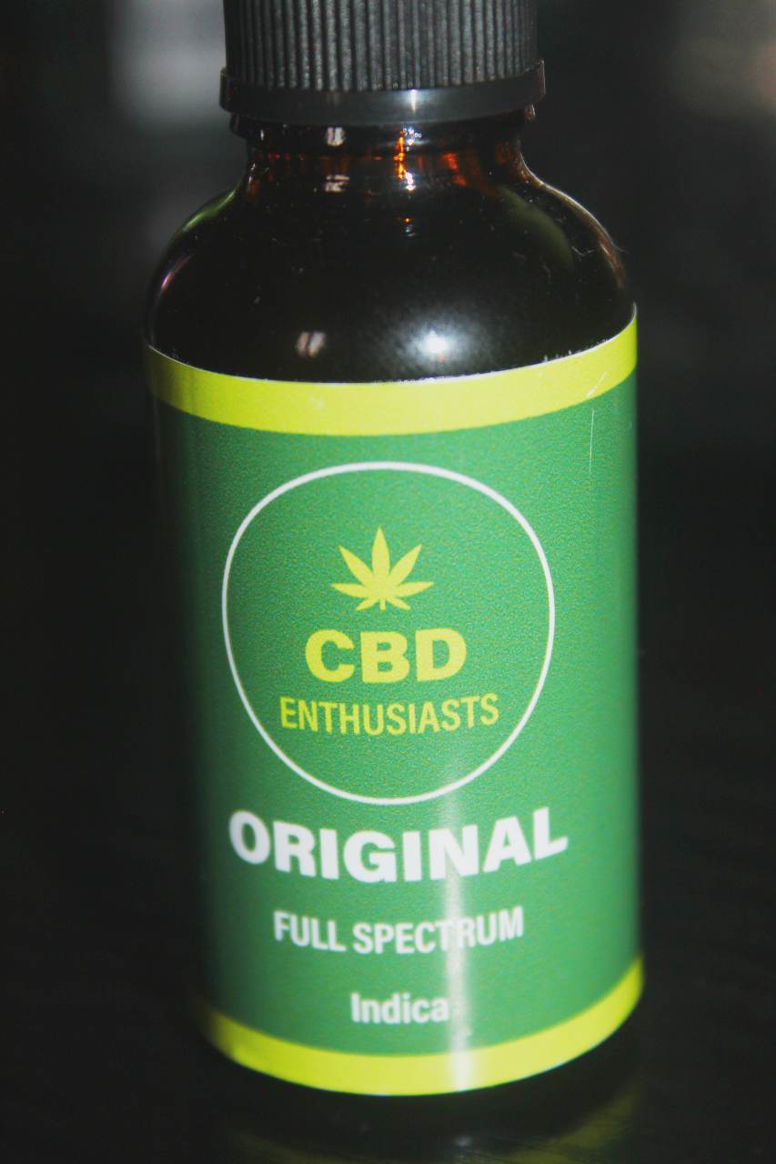 CBD Enthusiasts - Full-Spectrum 1500mg Indica CBD Oil Review