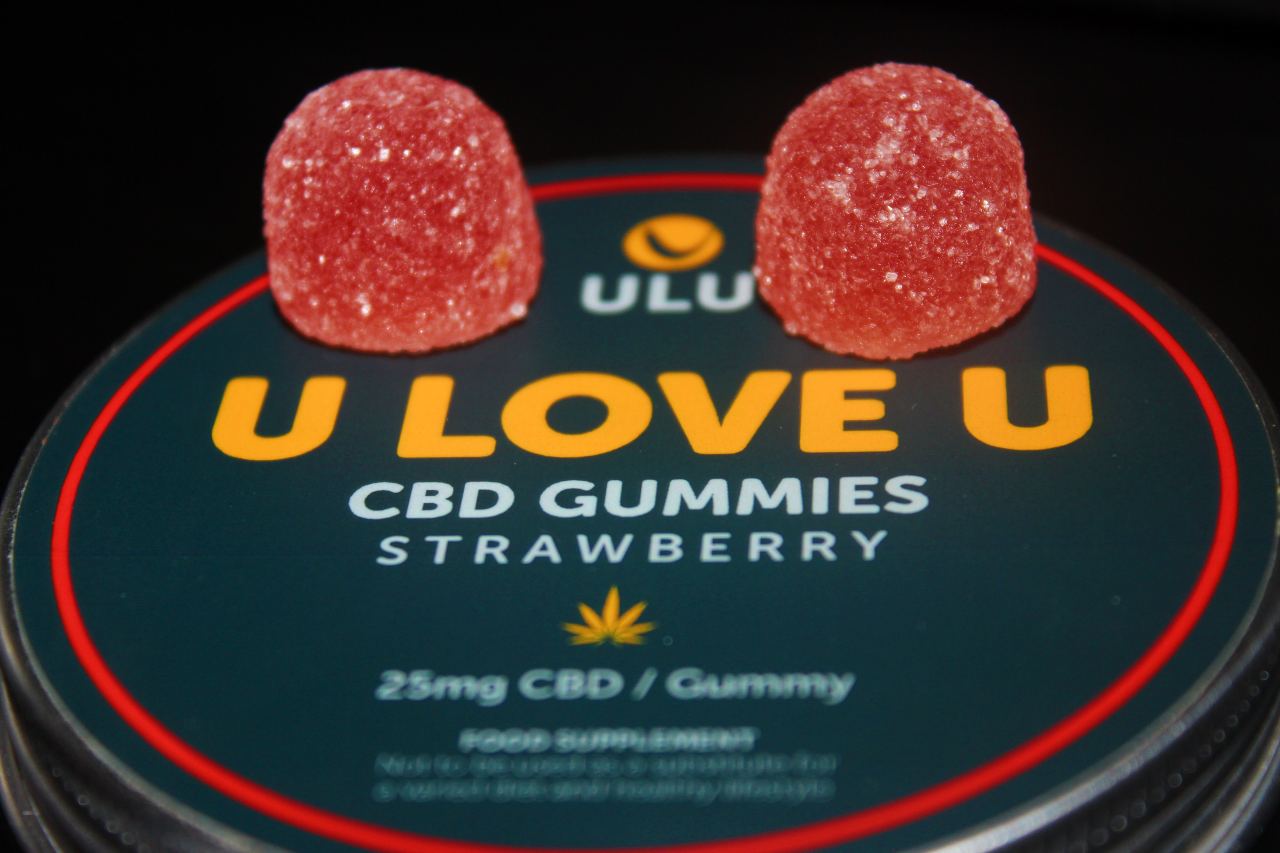 ULU Strawberry 25mg CBD Gummies Review