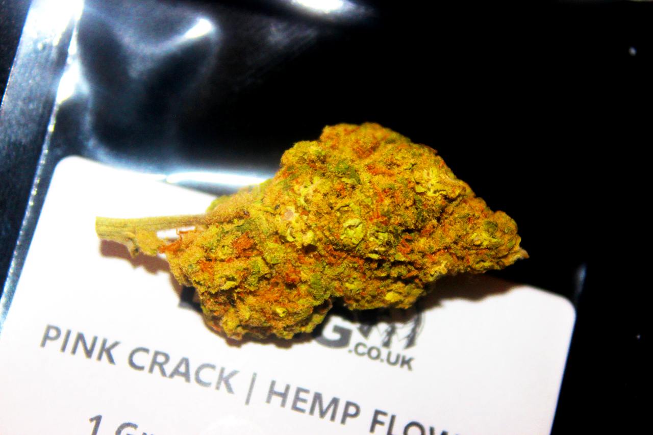 HempDawg.co.uk - Pink Crack CBD Flower Review