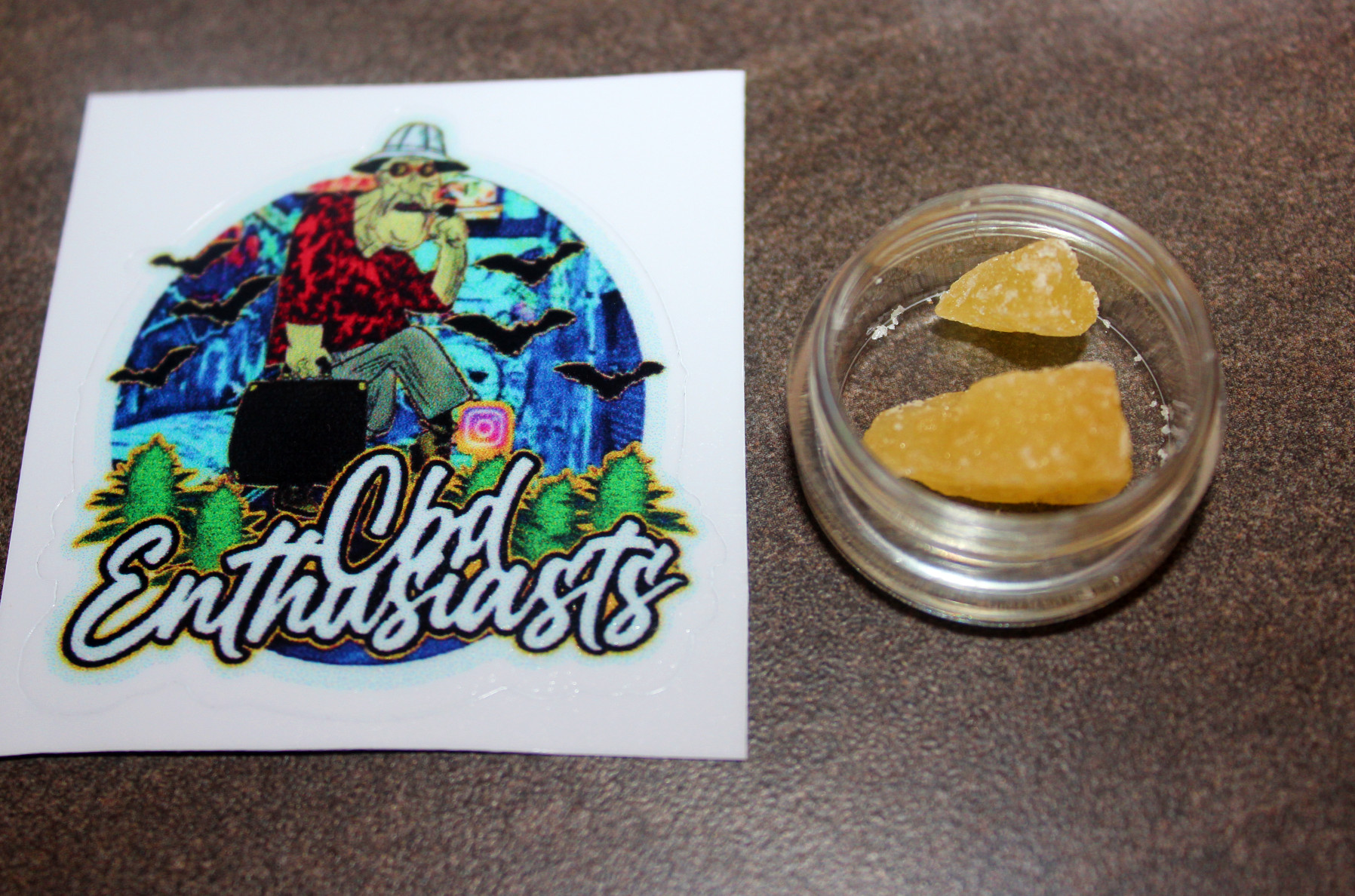 CBD Enthusiasts - Dog Walker OG Terpene Infused 90% CBD Crumble Review